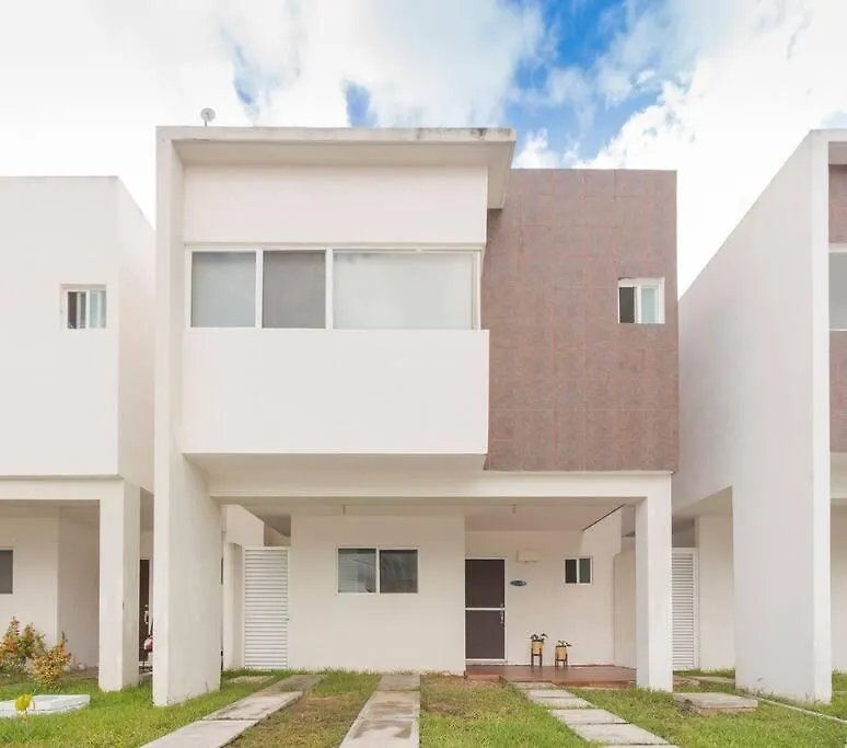 فيلا Casa Bella بلايا ديل كارمن 0*,  المكسيك